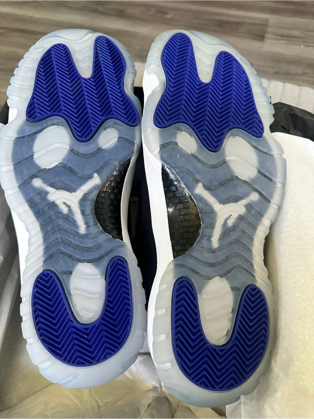 Air Jordan 11 Retro “SPACE JAM” 2016-  378037 003 Black/Concord White